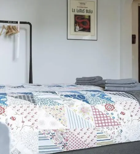 Old Town - Over The River Апартаменти Бухарест